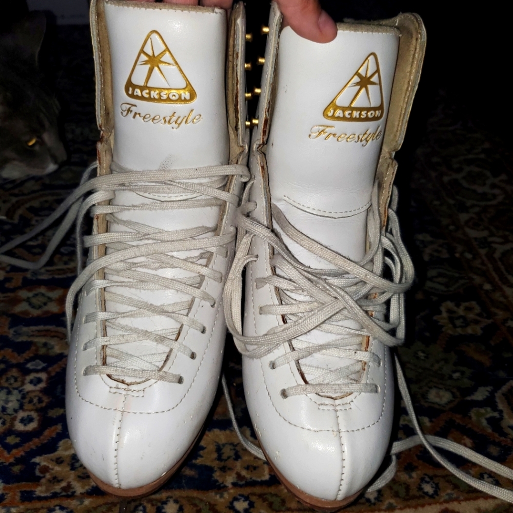 White Jackson Ultima Figure Skates Size 8